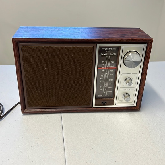 Portable Audio & Video | Realistic Fmam Radio Vintage | Poshmark
